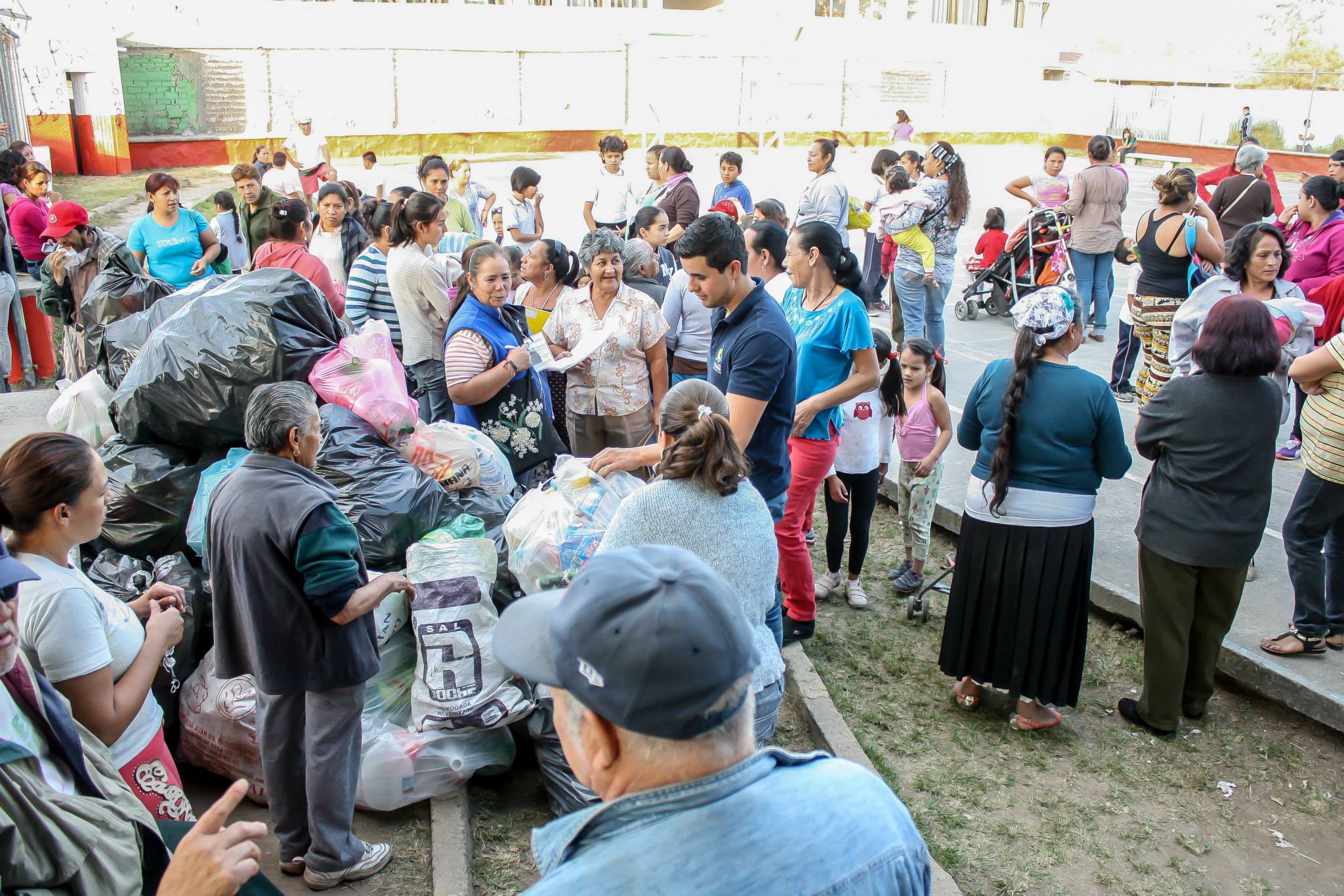 Reciclatón por colonia